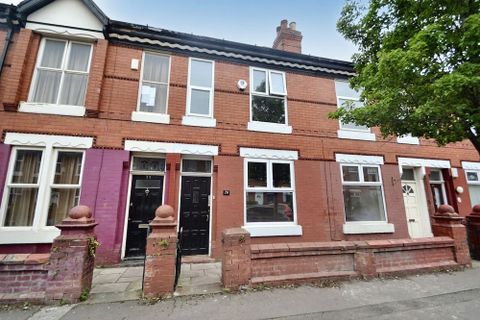 79 Horton Road, Manchester M14, Room to rent