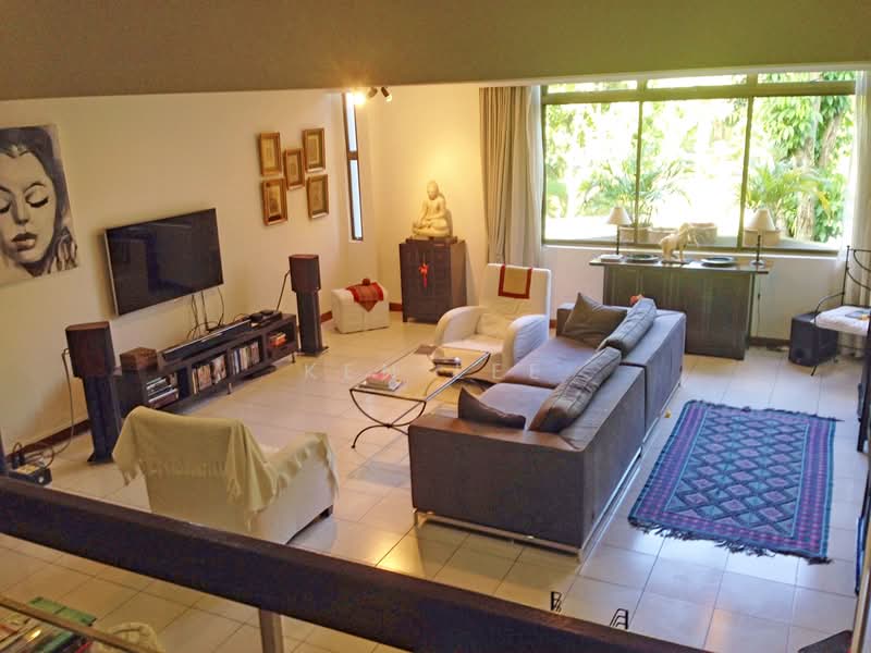 Tanglin Hill, near Tanglin Mall & Demnsey