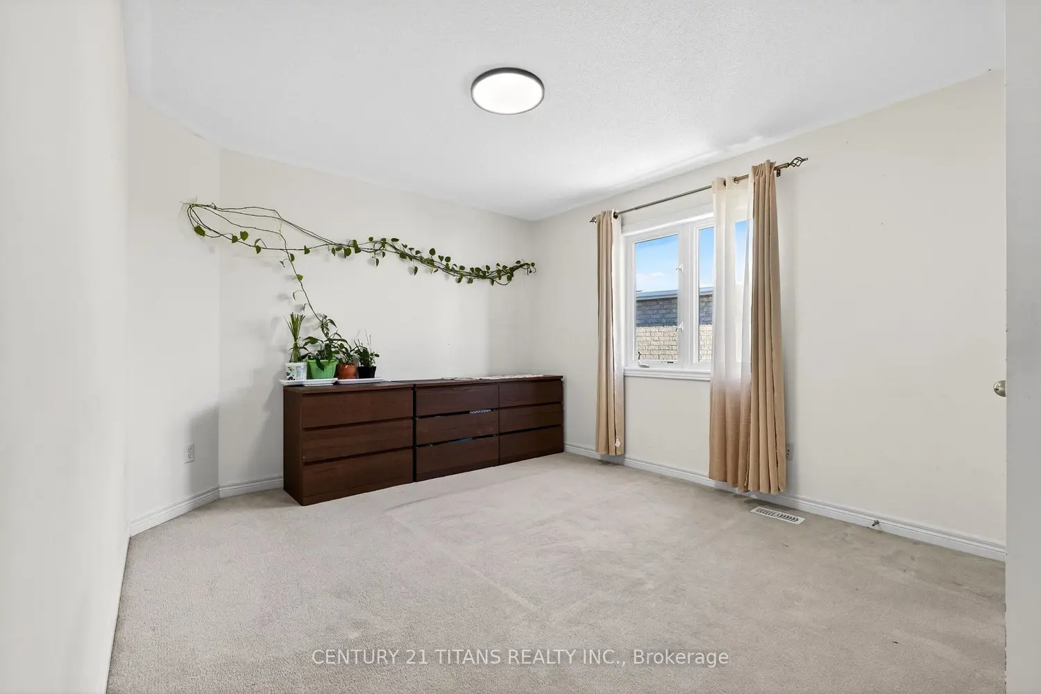 Additional image 16 of 1214 Harlstone Crescent