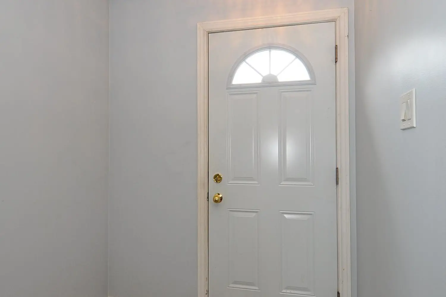 1430 Jalna Boulevard 27 photo 2