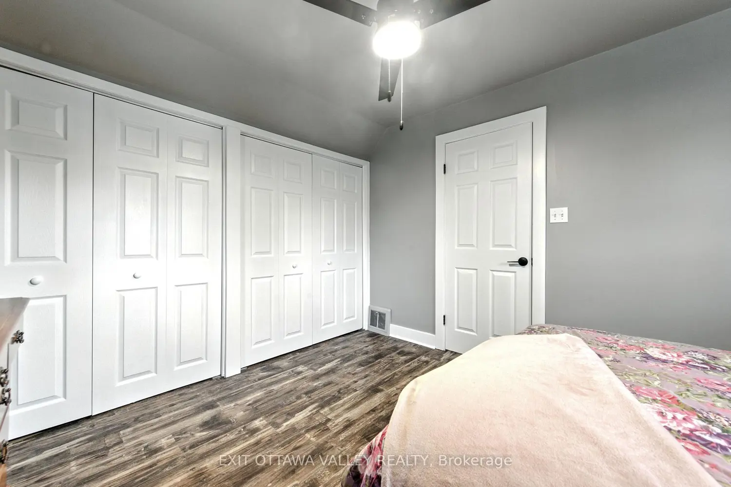 Additional image 10 of 49 Glendale Avenue
