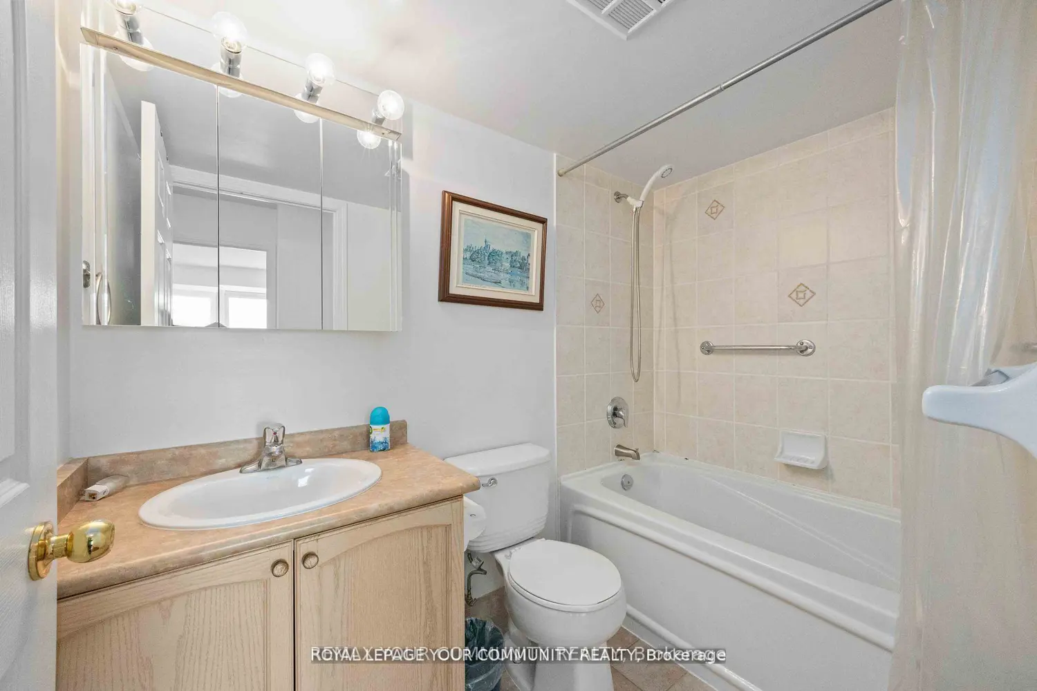 Additional image 15 of 23 Oneida Crescent 909