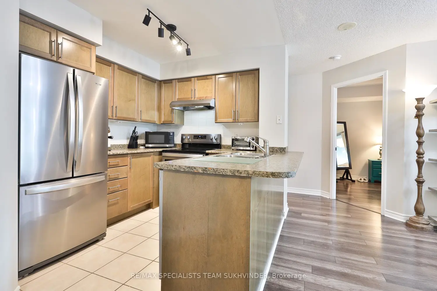 Additional image 4 of 18 Spring Garden Avenue 2201