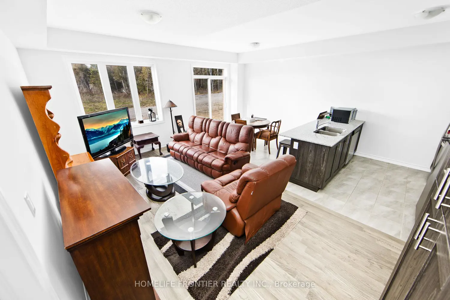 Additional image 3 of 11 Spruceside Drive