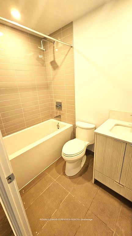 Additional image 5 of 4411-430 Square One Drive, Mississauga, ON, L5B 0L6
