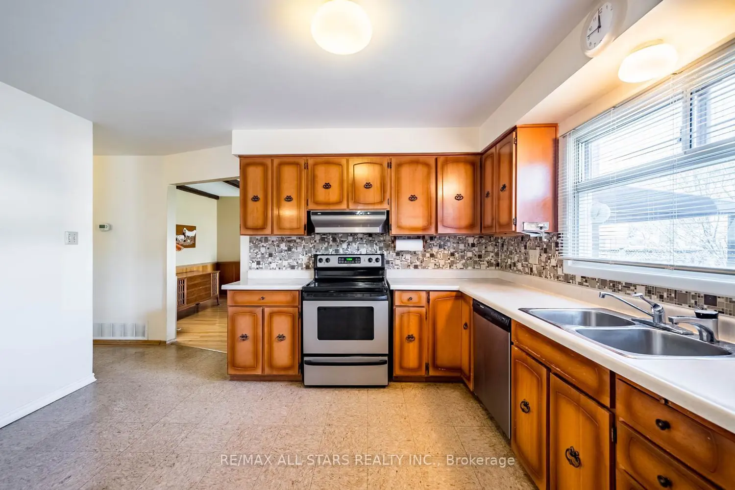 Additional image 7 of 57 Gloxinia Crescent