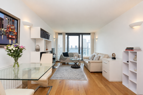 Elektron Tower, Blackwall Way, London E14