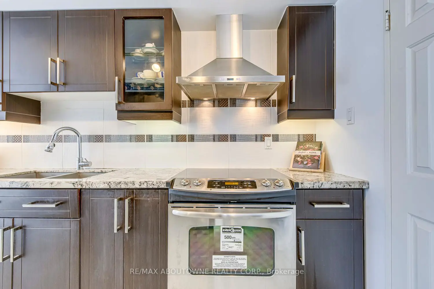 Additional image 9 of 1700 The Collegeway 613