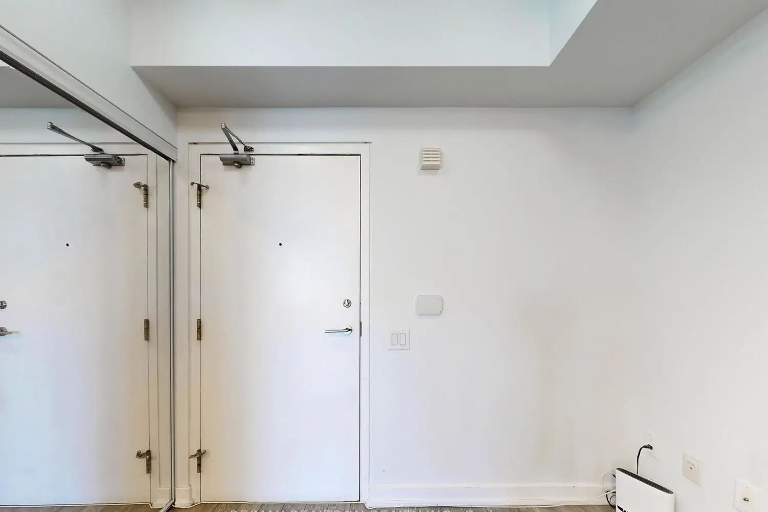 Additional image 3 of 15 Singer Court Ph06