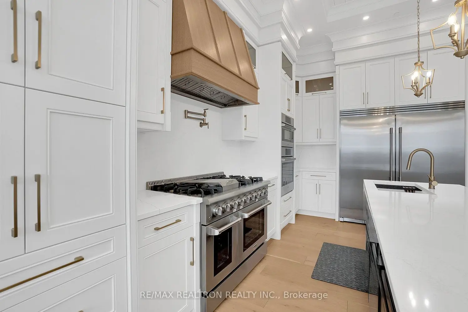 223 Erb Street 1202 photo 5