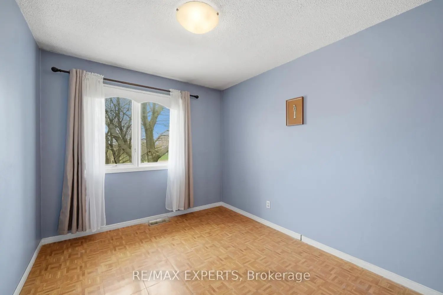 Additional image 9 of 5945 King Street