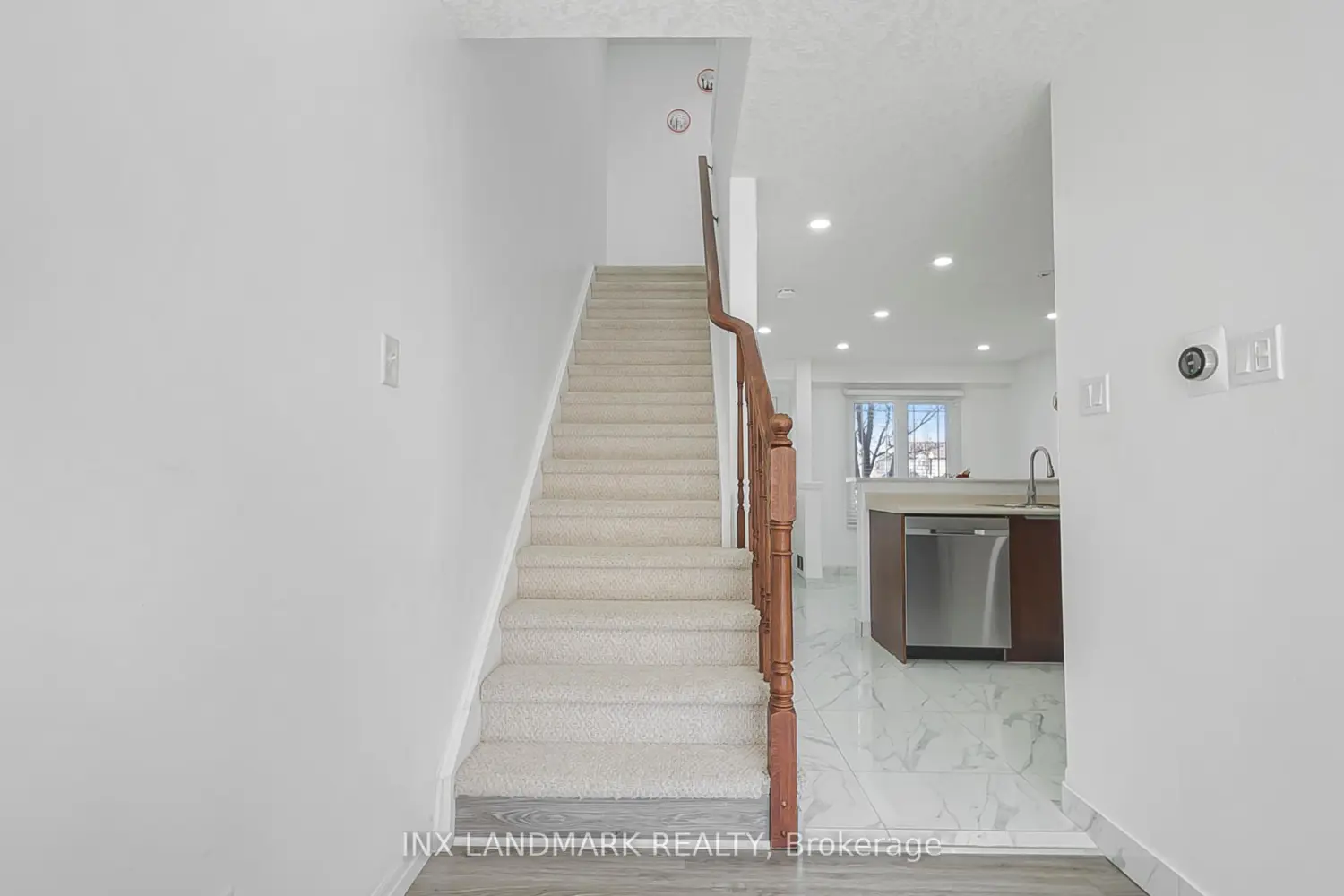 Additional image 11 of 535 Windflower Crescent 18