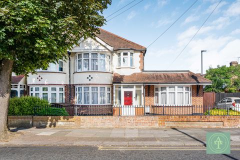 Wellington Road, Bush Hill Park, Enfield EN1