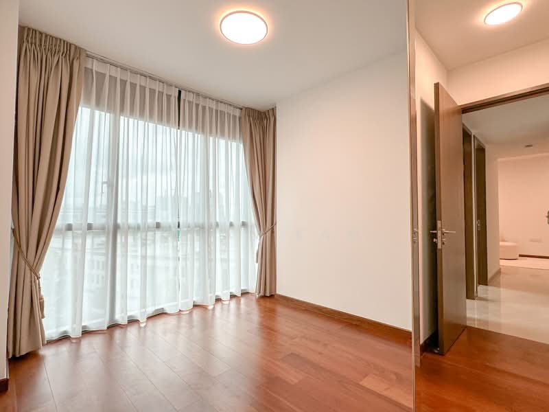 59 Normanton Park