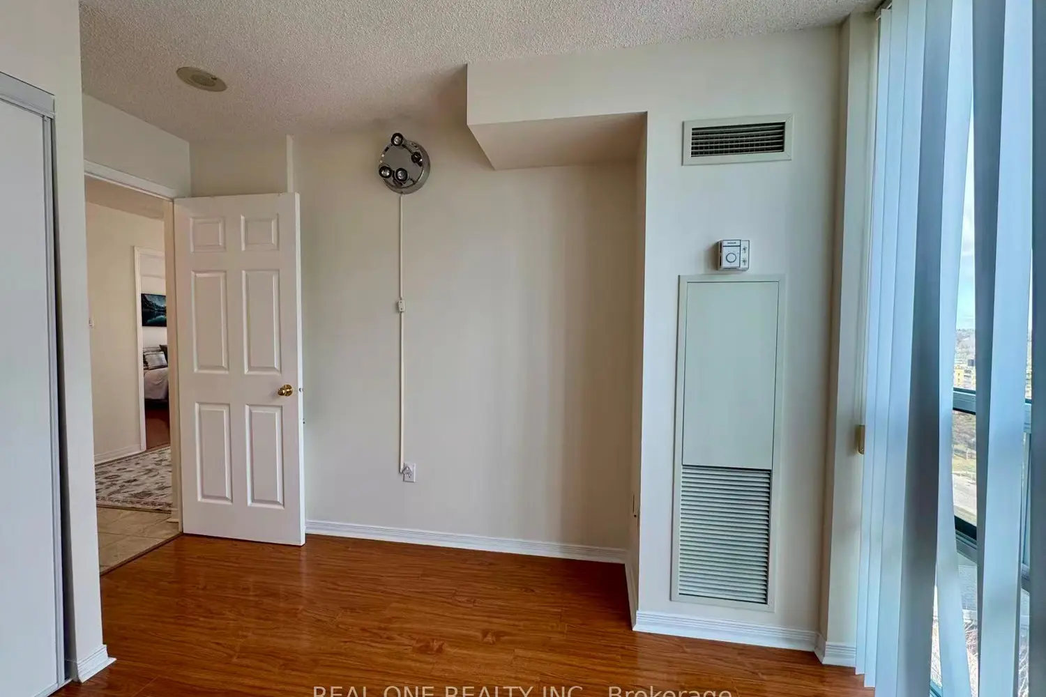 Additional image 4 of 15 Michael Power Place 1507