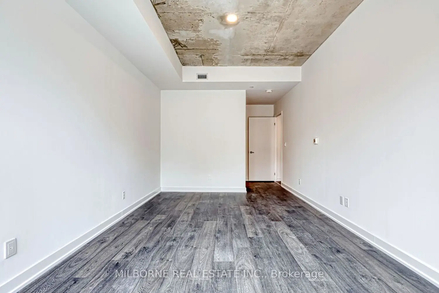 Additional image 10 of 57 Brock Avenue Th 103