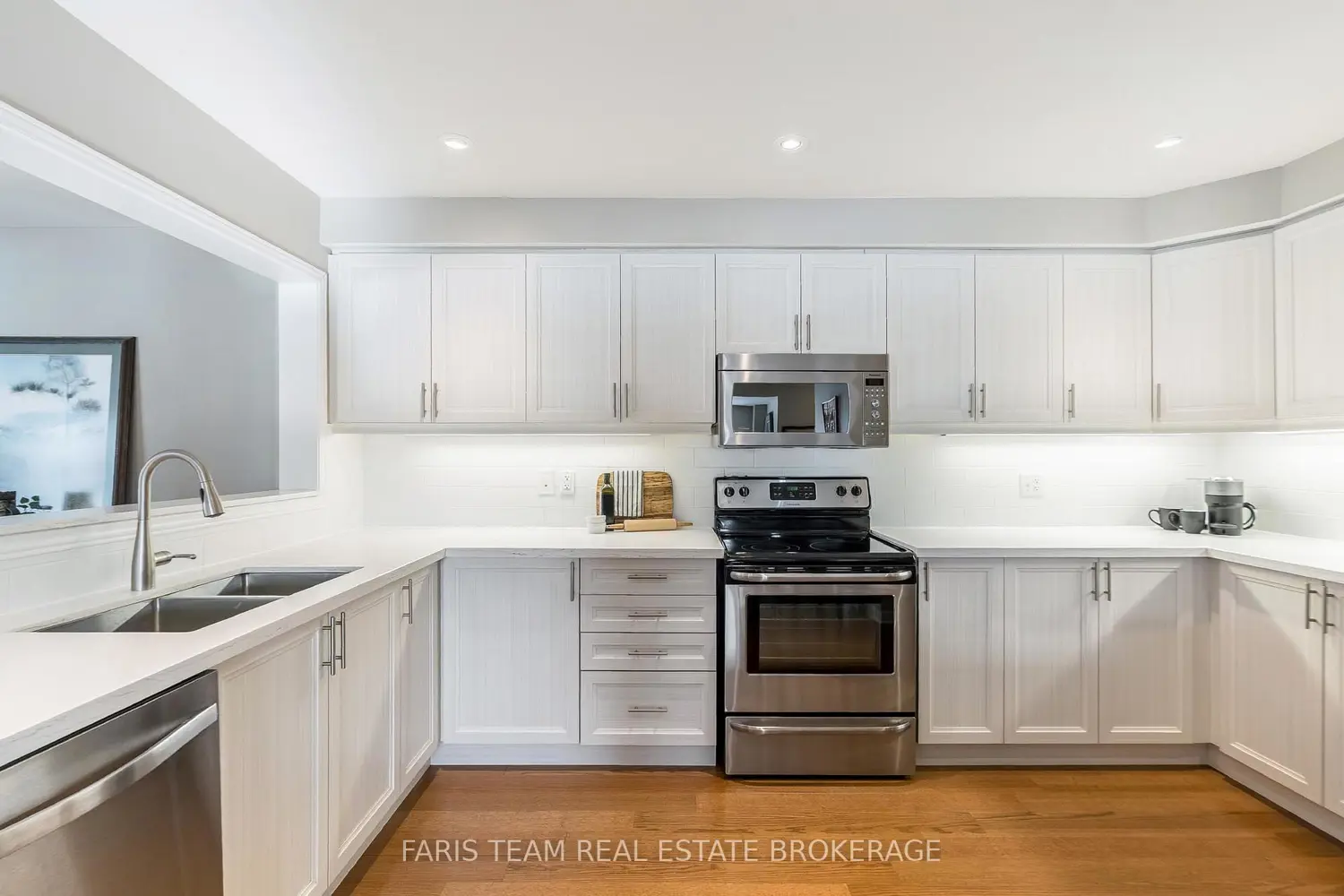 28 Masters Crescent photo 4