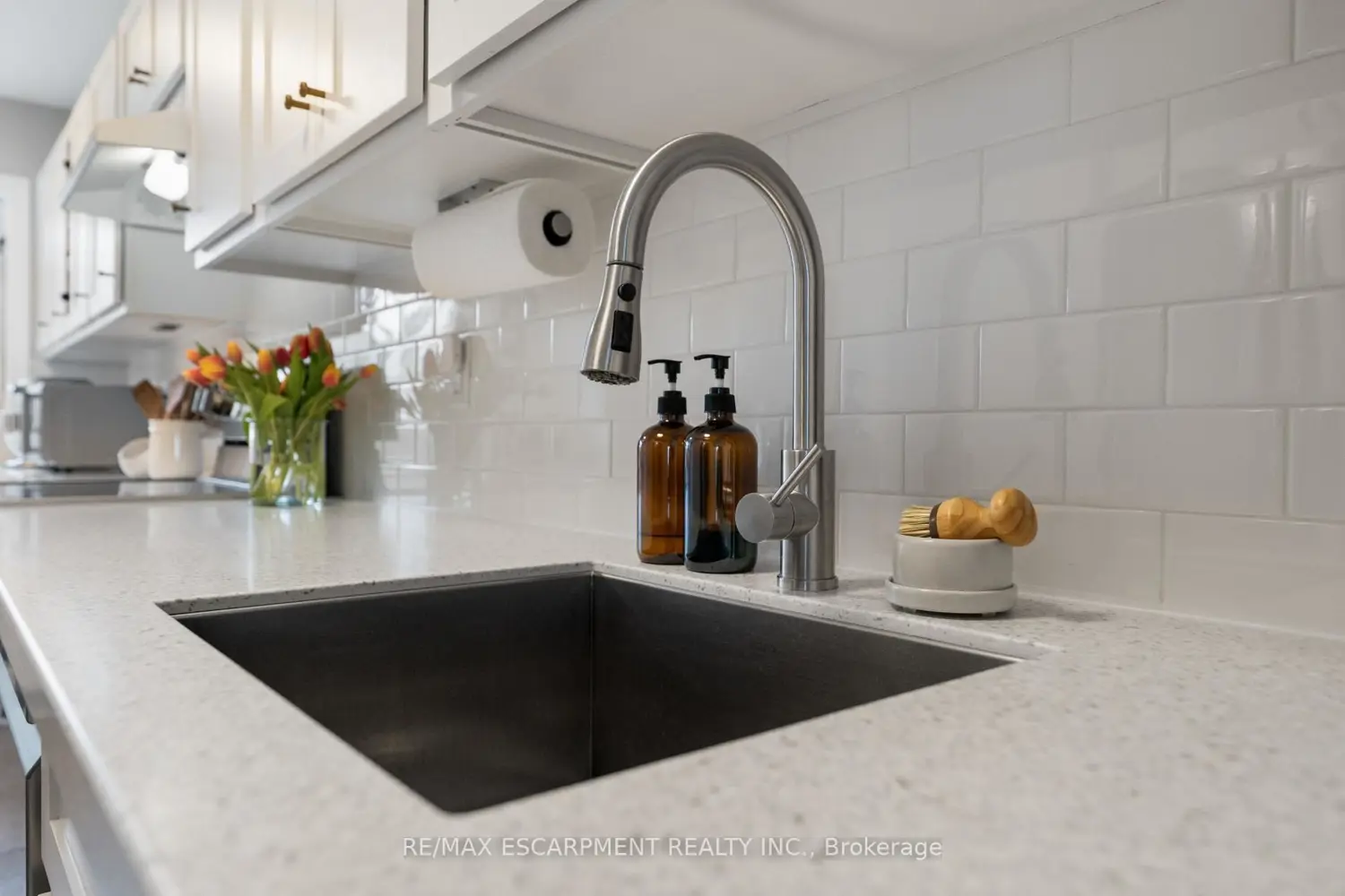 Additional image 6 of 201 Queen Victoria Drive 121