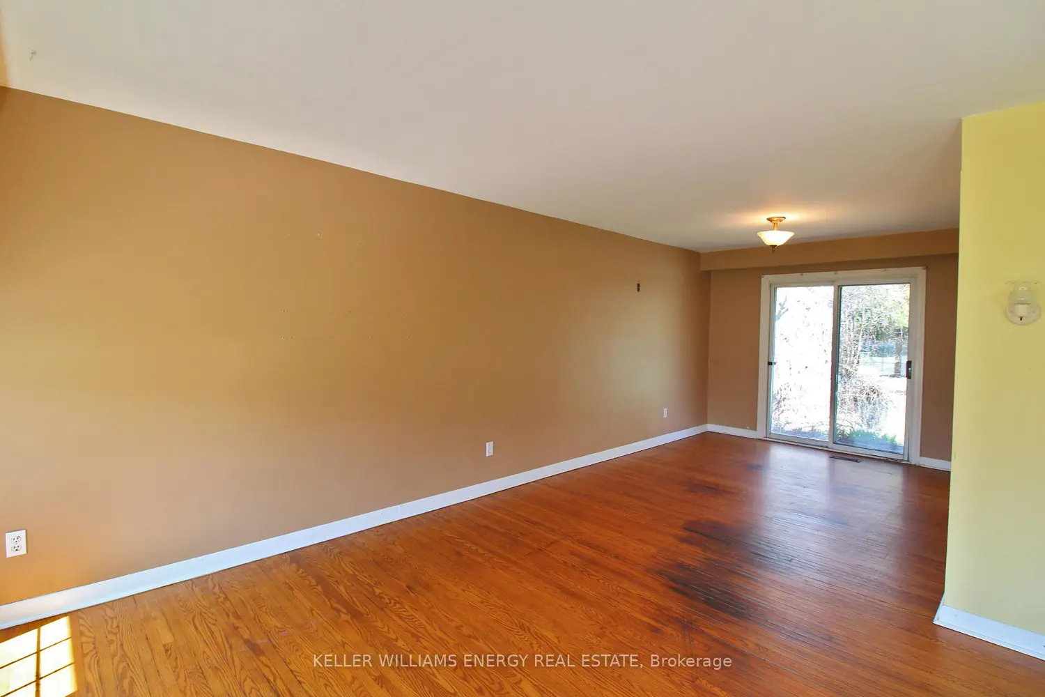 630 Buchan Avenue photo 4