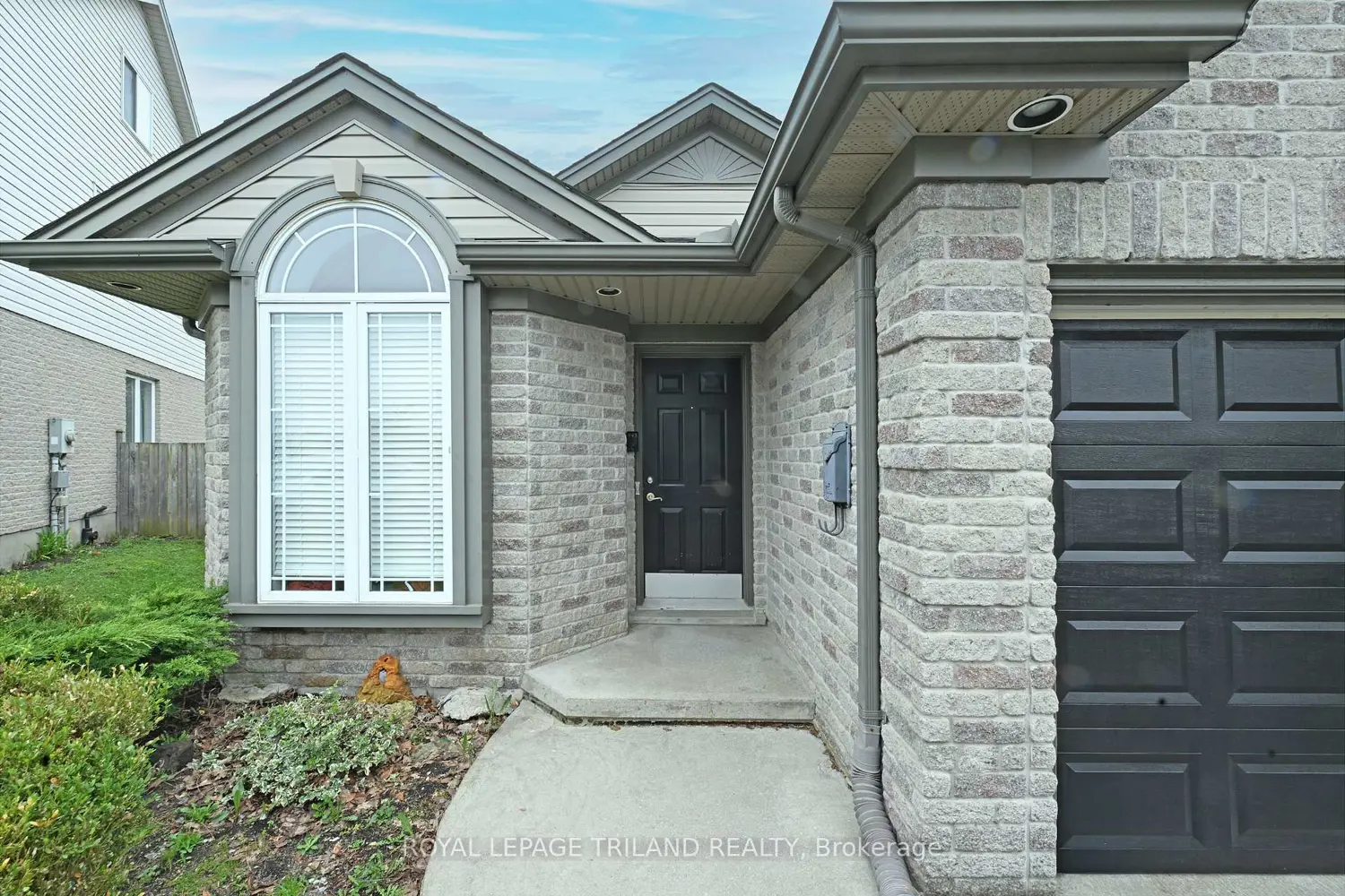 803 Sandcherry Street photo 2