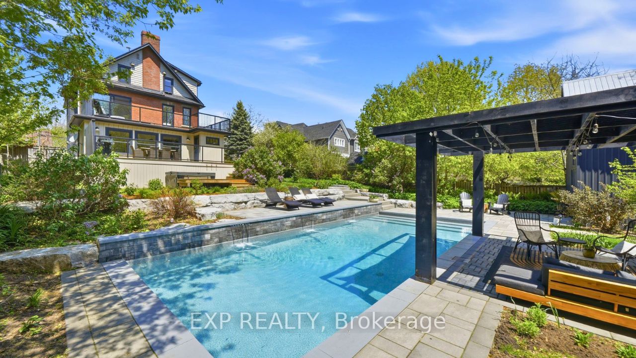 16 Barker Street, Prince Edward County, ON, K0K 2T0