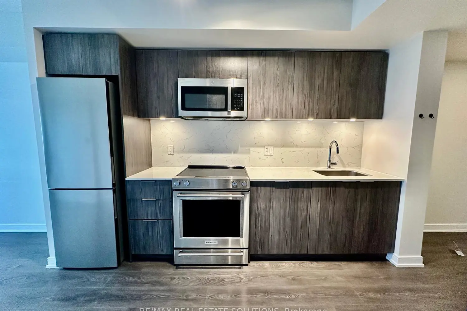 Additional image 2 of 30 Samuel Wood Way 1611