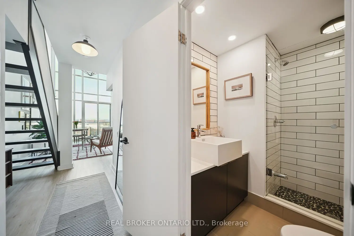 Additional image 3 of 5 Hanna Avenue 714