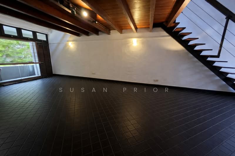 Emerald Hill Road photo 4
