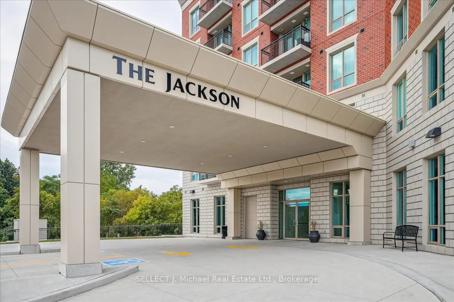 2750 King Street 404