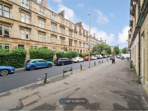 Bank Street, Glasgow G12