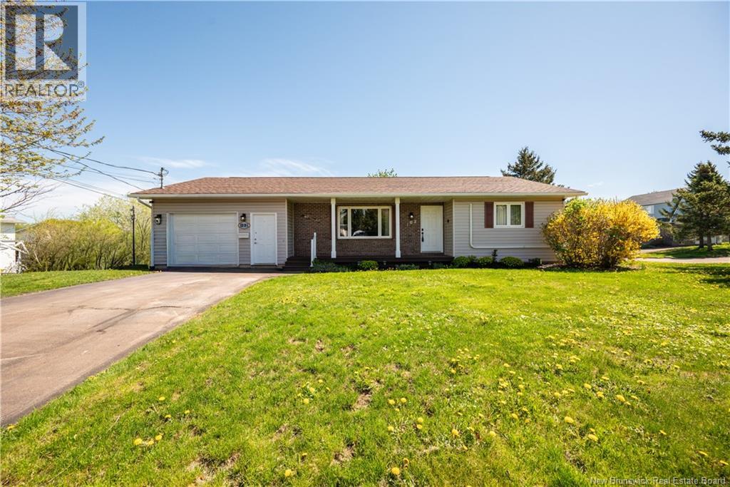 102 Briardale Drive, Moncton, NB, E1G2B6 photo 3