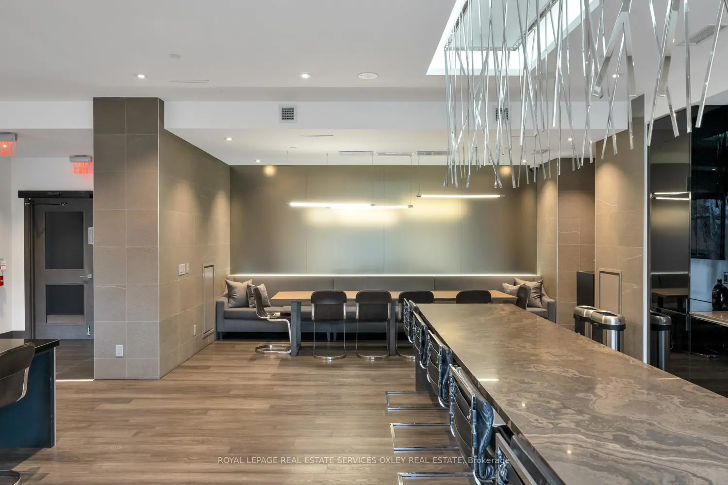Additional image 7 of 1830 Bloor Street 312