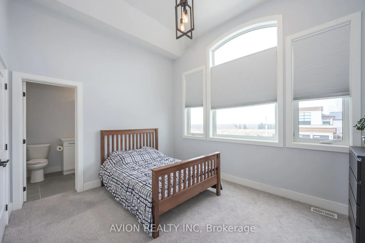 Additional image 11 of 1796 Brayford Avenue