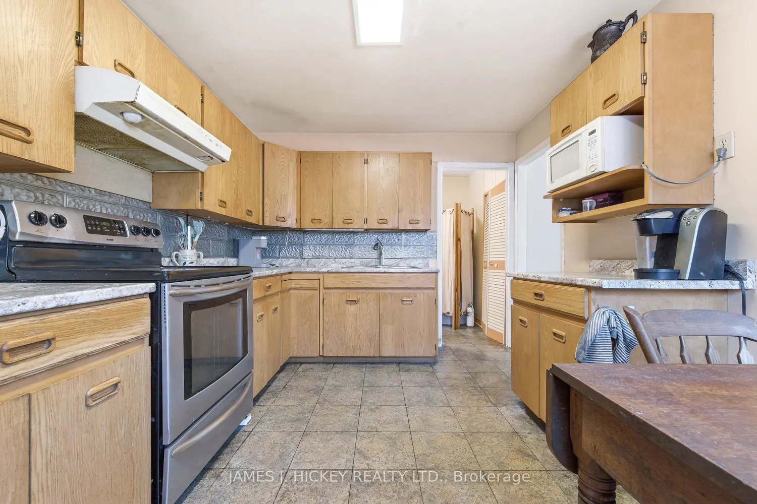Additional image 6 of 38 Beach Avenue