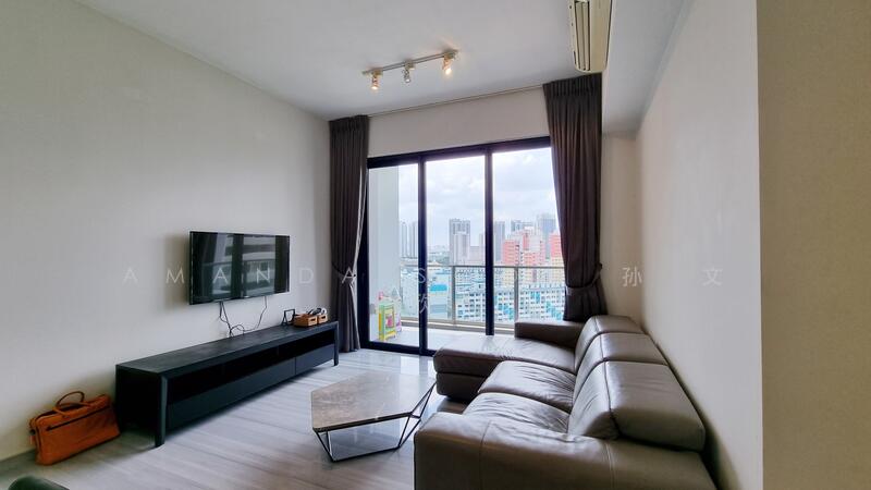 376 Thomson Road photo 2