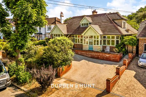 Mill Park Avenue, Hornchurch RM12
