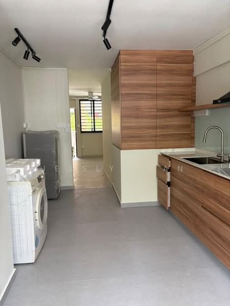 Additional image 3 of 844 Tampines Street 82