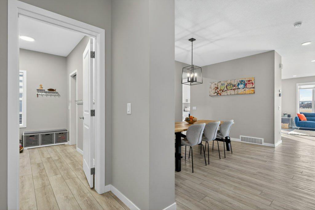 Additional image 6 of 665 Creekmill Court SW, Airdrie, AB, T4B 5J8