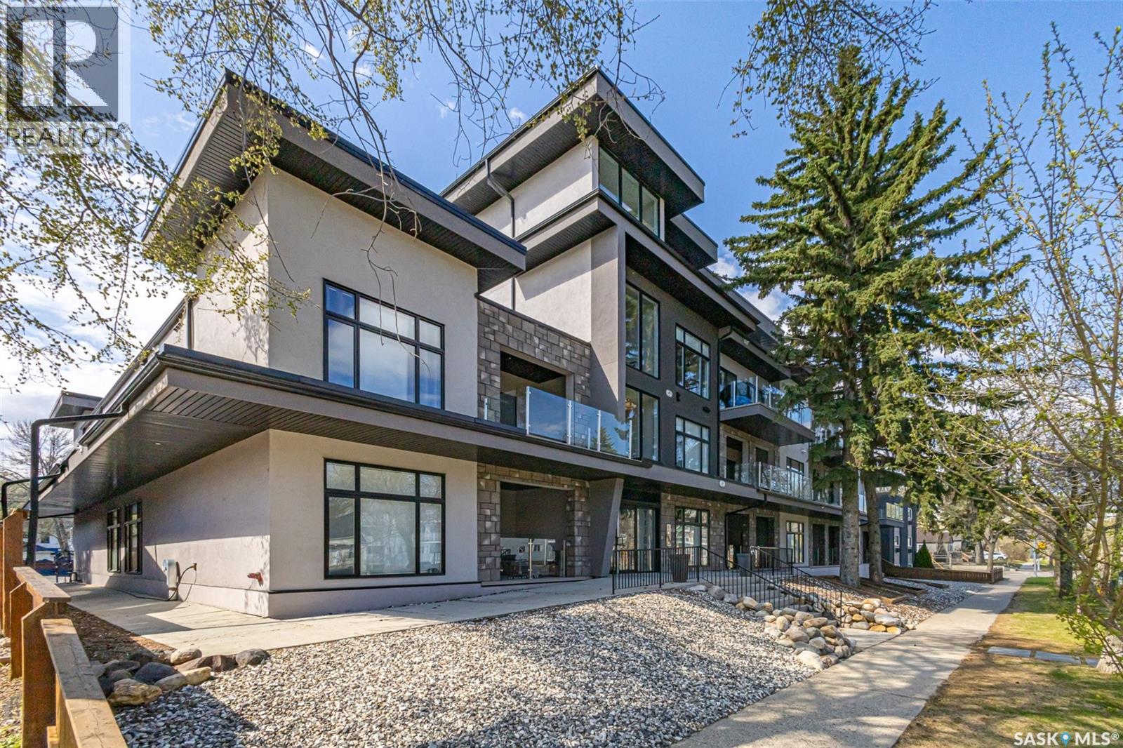 206-1010 Main Street E, Saskatoon, SK, S7H0K7