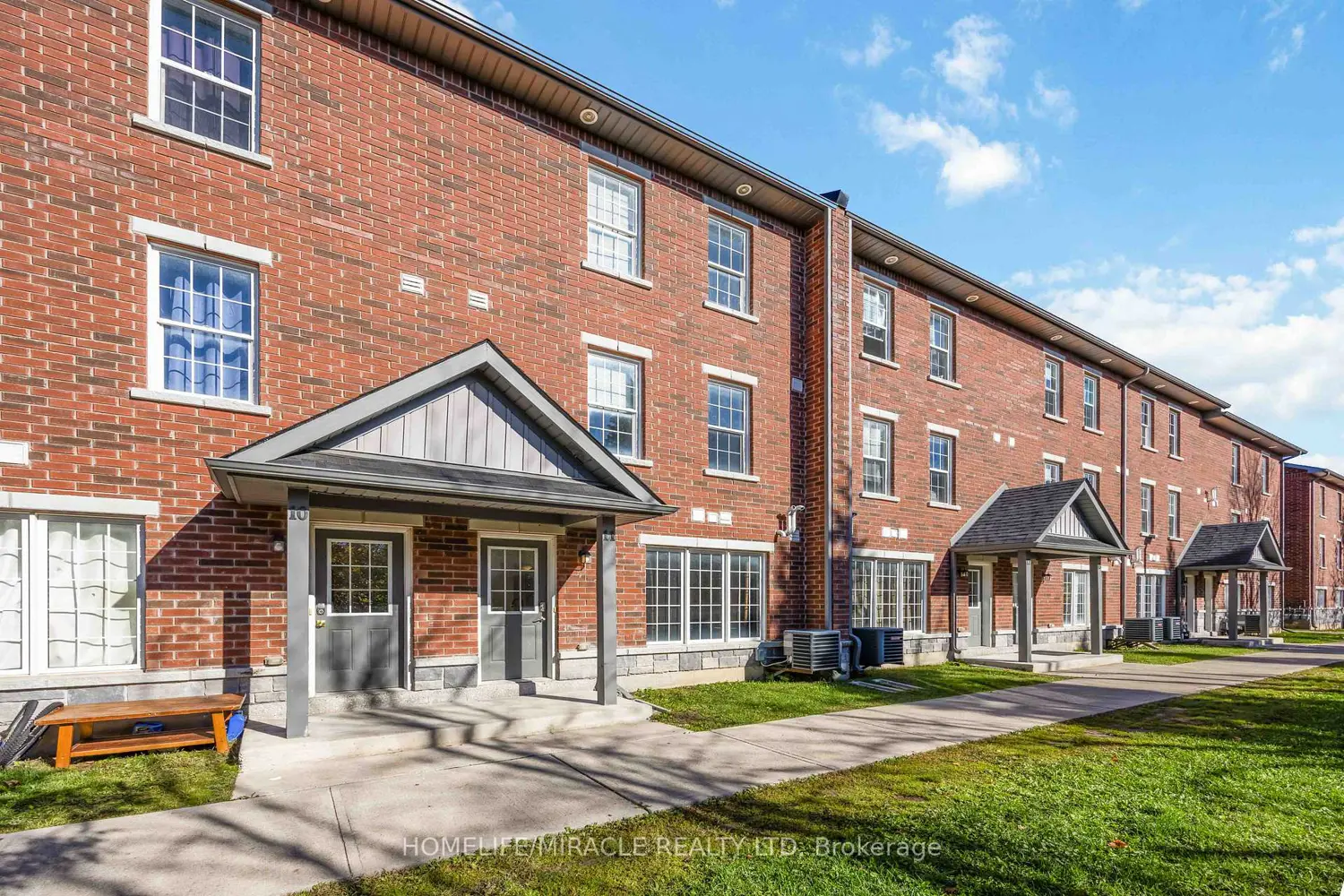 244 Penetanguishene Road 11