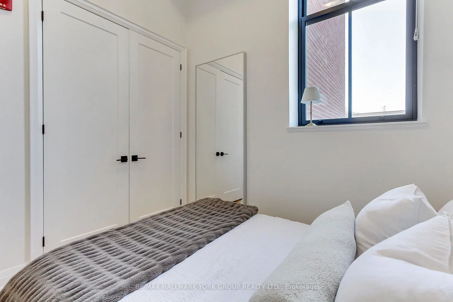 Additional image 13 of 400 Park Avenue 203