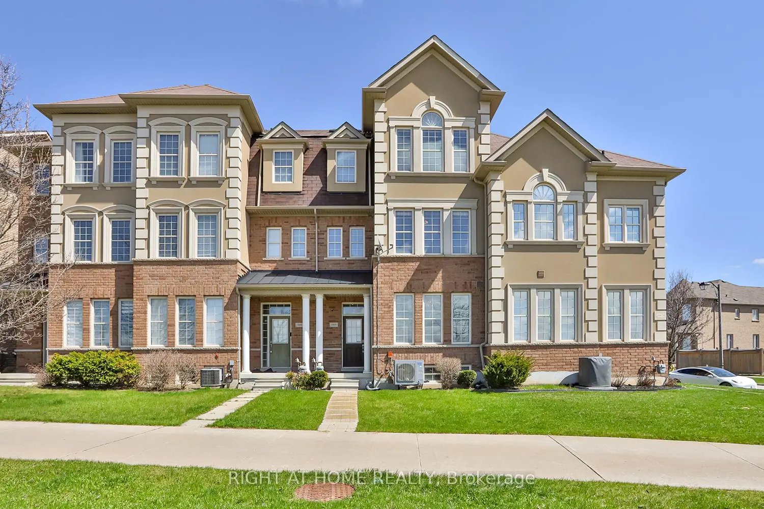 10681 Woodbine Avenue