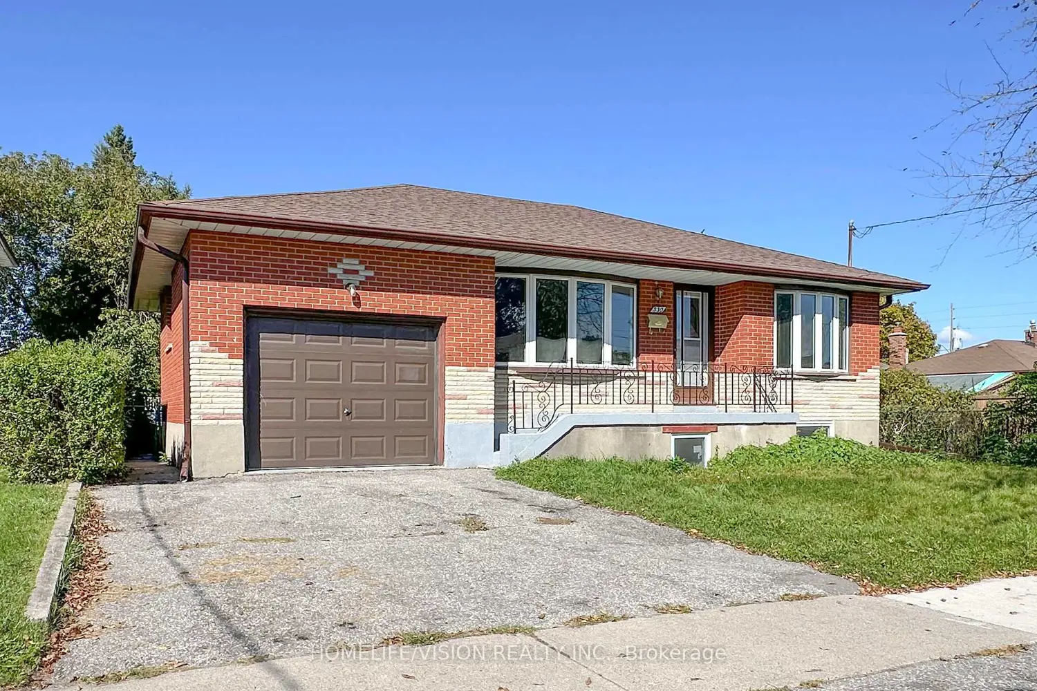 530 Dean Avenue photo 2