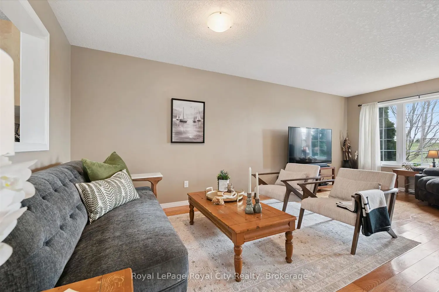 105 Spencer Drive photo 4