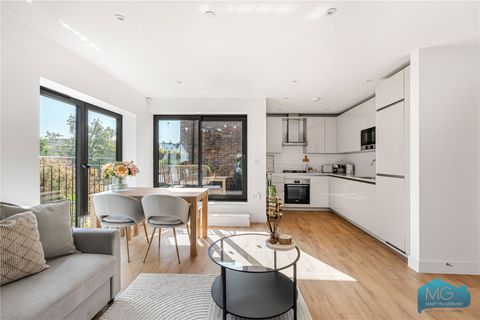 Keats Place, Bounds Green, London N11