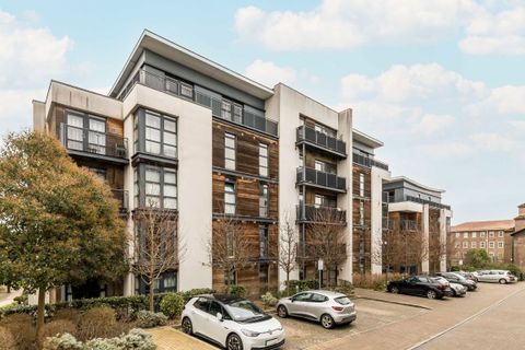 Scott Avenue, Putney SW15