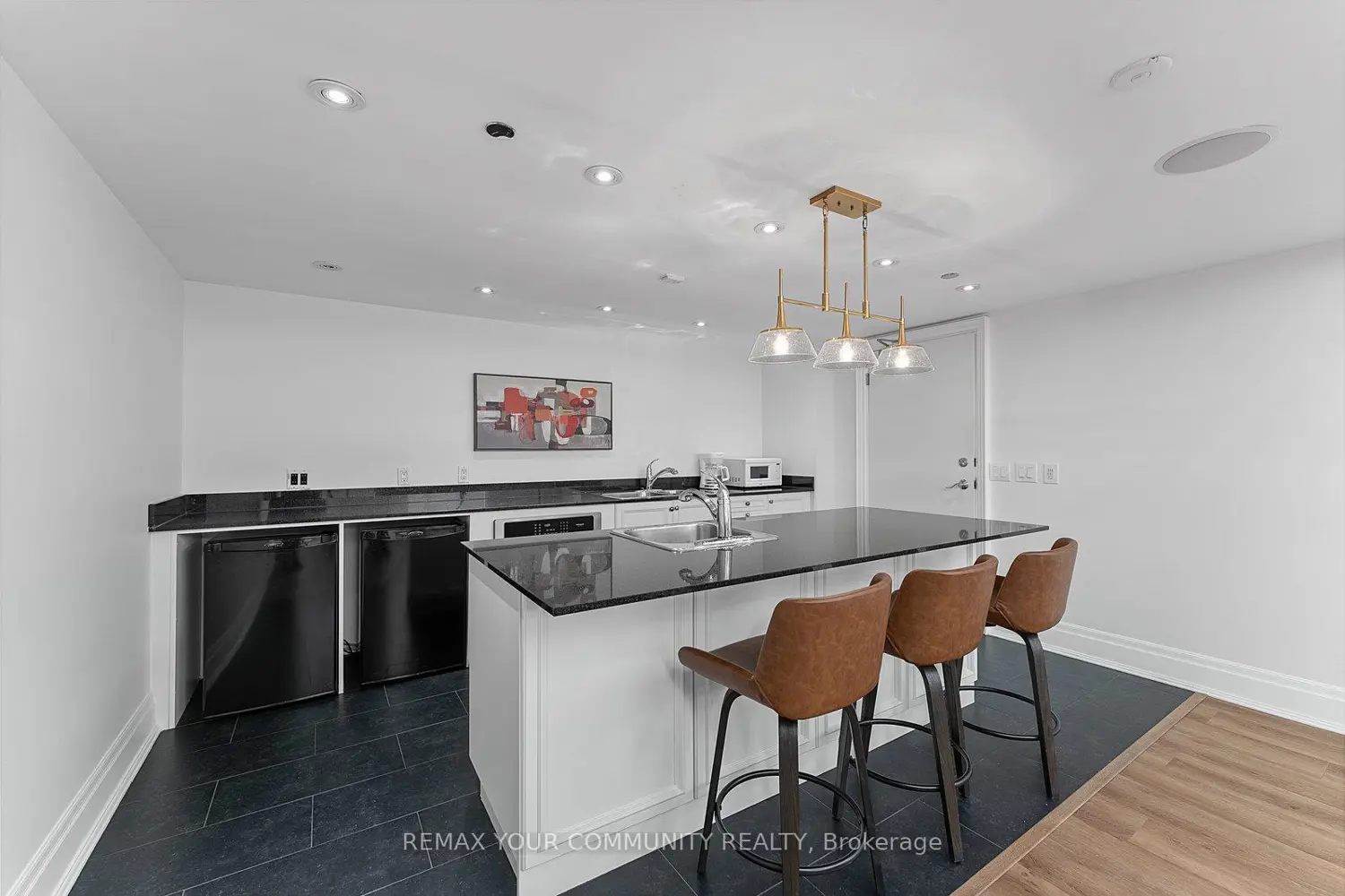 Additional image 16 of 451 Rosewell Avenue 105
