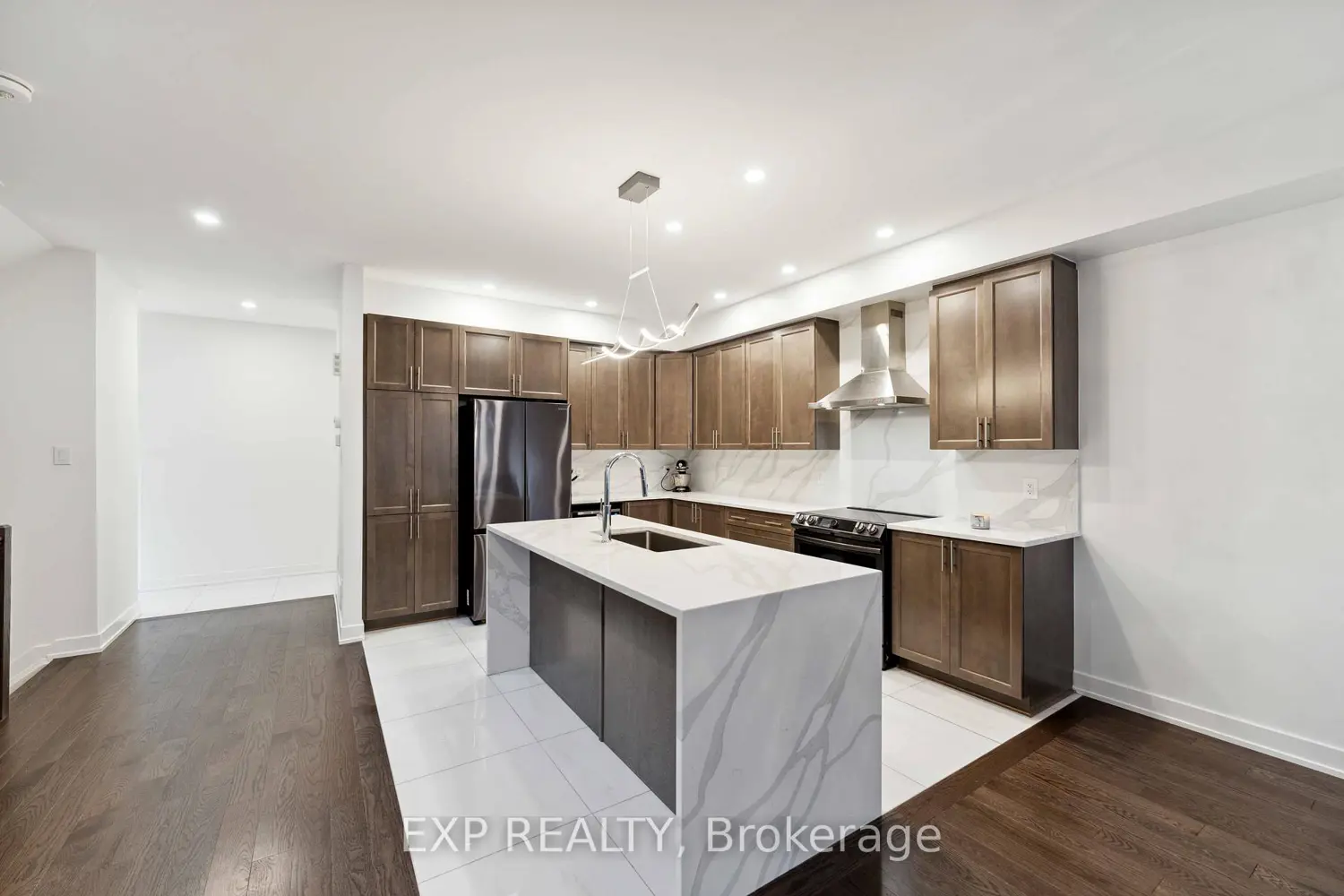 Additional image 4 of 748 Ovation Grove
