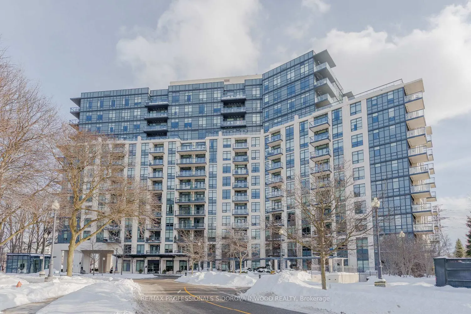 1135 Royal York Road 601