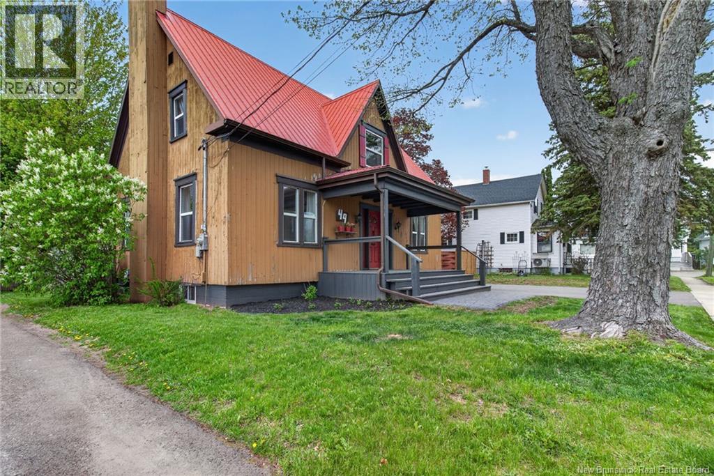 49 Pleasant Street, Moncton, NB, E1A2T7 photo 2